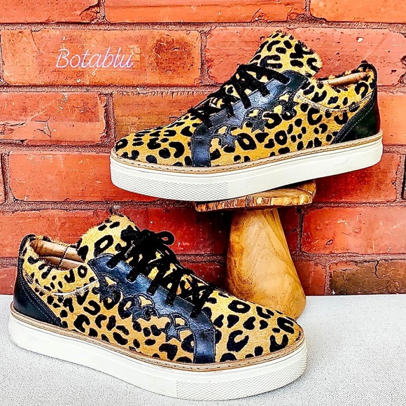 Lucchese Shoes - LUCCHESE Hair On Hide Leopard Saddle Shoe Sneaker Size 8